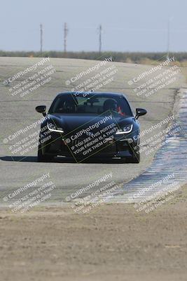 media/Oct-21-2023-Speed Ventures (Sat) [[ddf75163c5]]/Yellow/Grapevine/